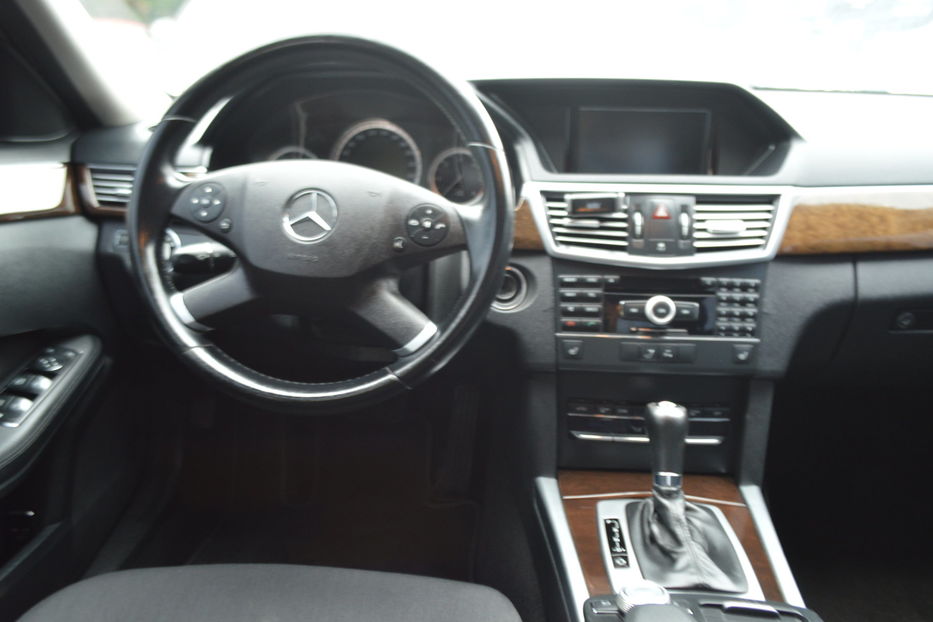 Продам Mercedes-Benz E-Class 220 CDI 2009 года в Одессе