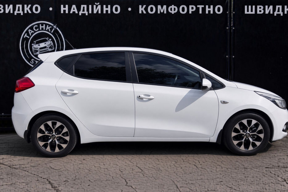 Продам Kia Ceed 1.6D  MT (136 к.с.)   2015 года в Киеве