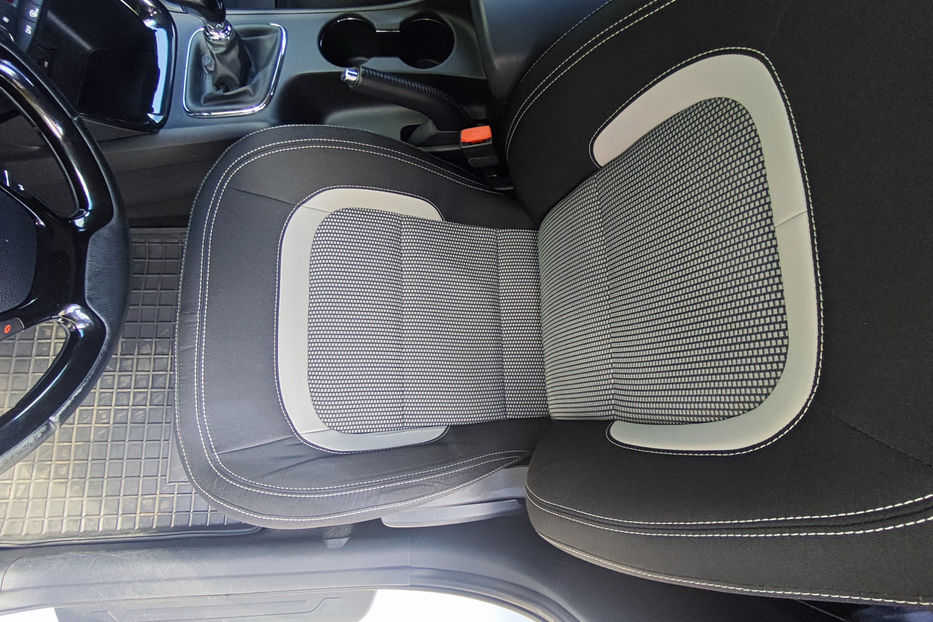 Продам Kia Ceed 1.6D  MT (136 к.с.)   2015 года в Киеве