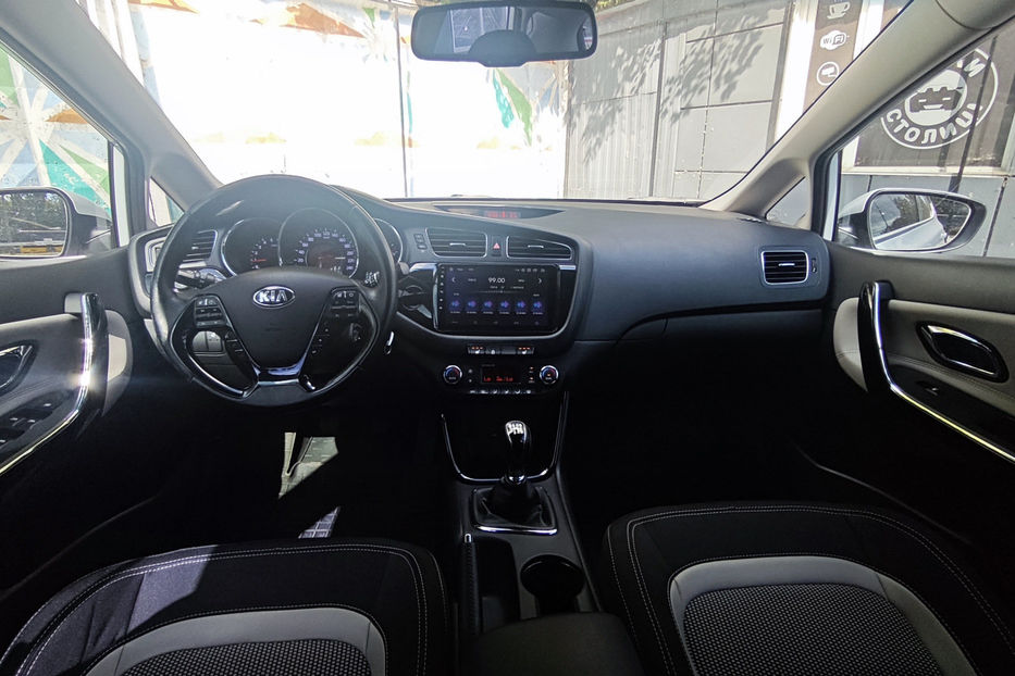 Продам Kia Ceed 1.6D  MT (136 к.с.)   2015 года в Киеве