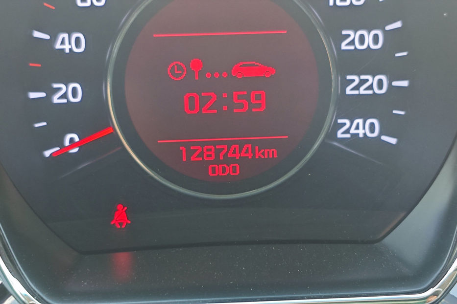 Продам Kia Ceed 1.6D  MT (136 к.с.)   2015 года в Киеве