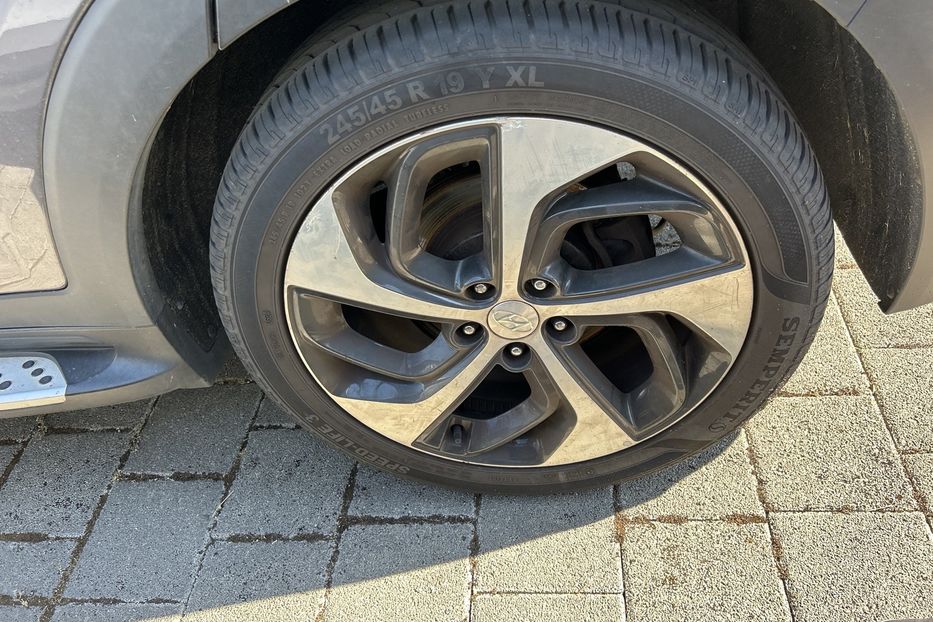Продам Hyundai Tucson 2.0 CRDi Premiu 4WD  В ДОРОЗІ 2016 года в Тернополе