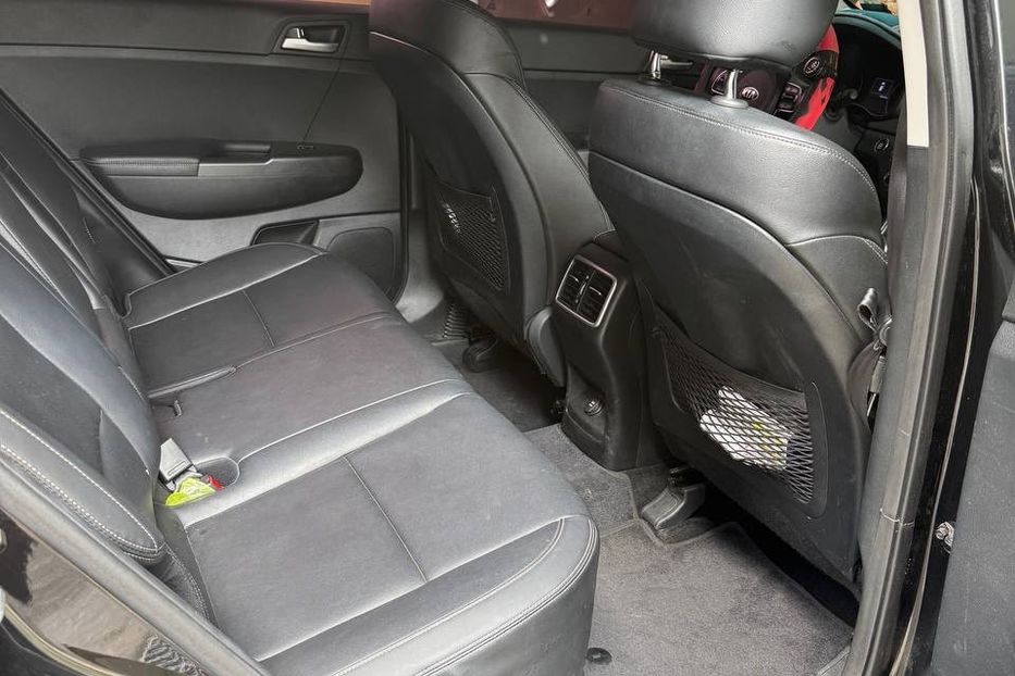 Продам Kia Sportage 2.0 CRDi Premium AUT 2WD 2018 года в Тернополе