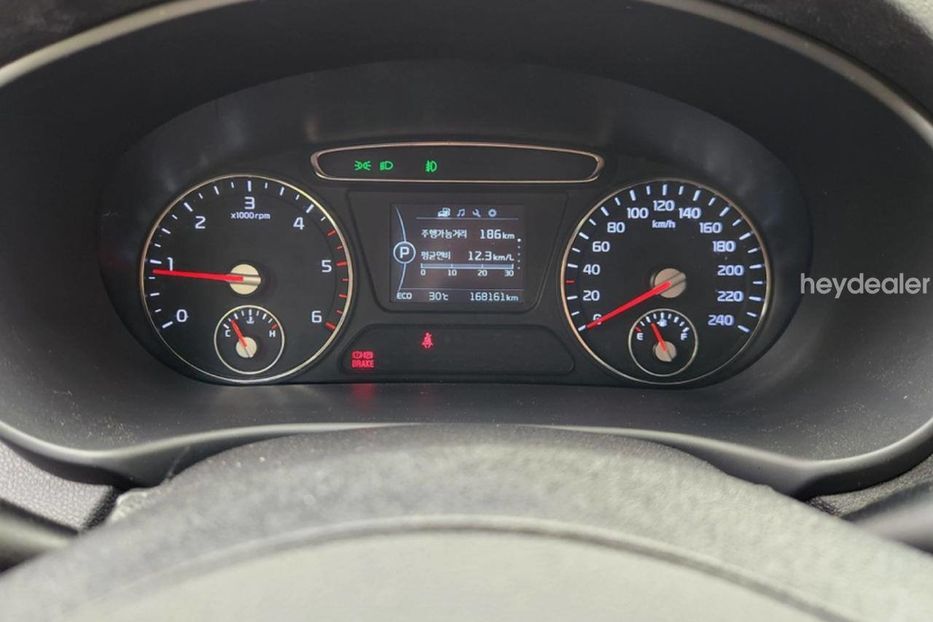 Продам Kia Sorento 2,0 CRDI PREMIUM 2WD 2016 года в Тернополе