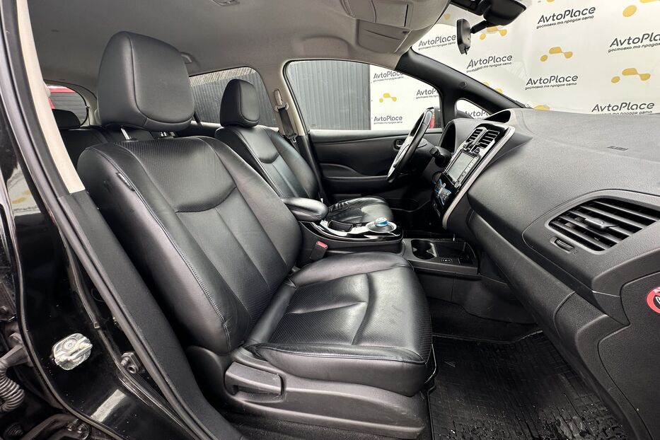 Продам Nissan Leaf 2015 года в Луцке