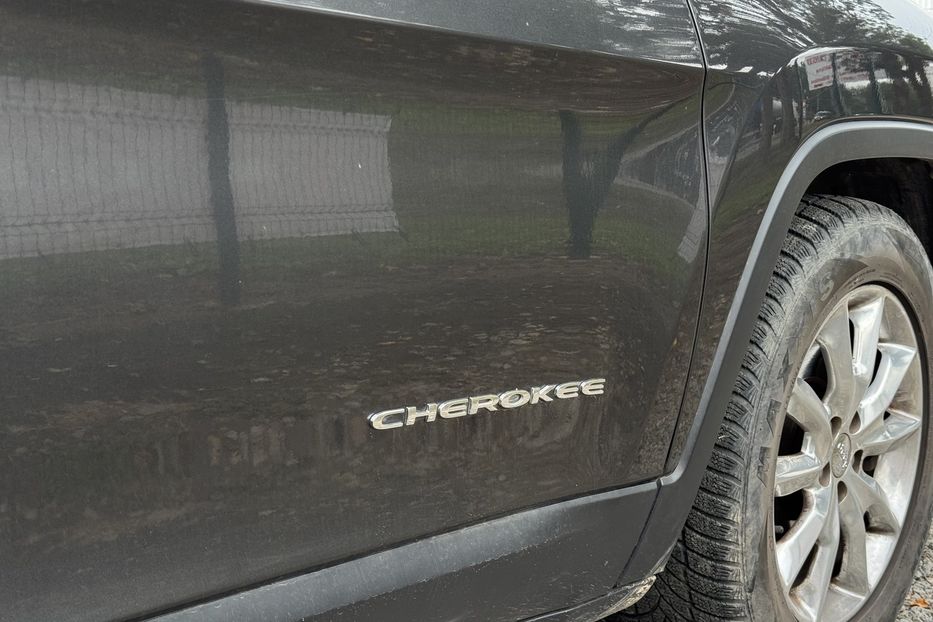 Продам Jeep Cherokee COMIS  2016 года в г. Умань, Черкасская область