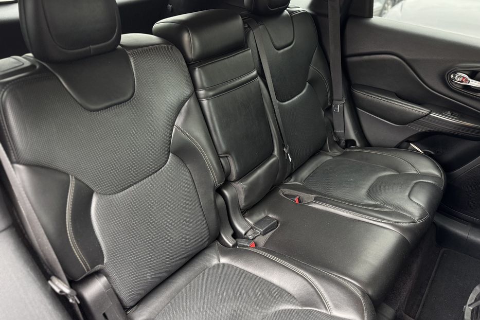 Продам Jeep Cherokee COMIS  2016 года в г. Умань, Черкасская область