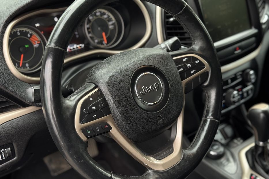 Продам Jeep Cherokee COMIS  2016 года в г. Умань, Черкасская область