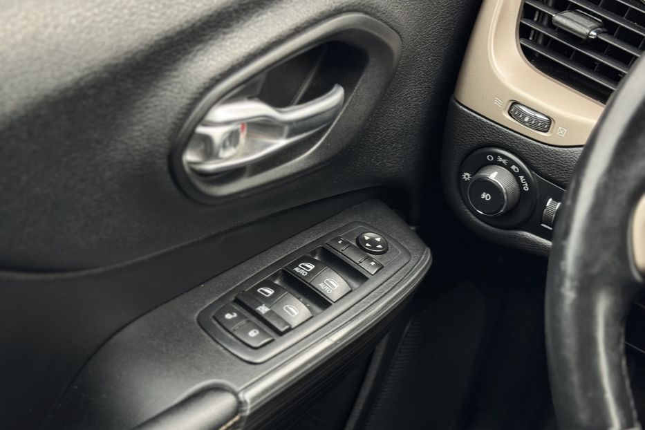Продам Jeep Cherokee COMIS  2016 года в г. Умань, Черкасская область
