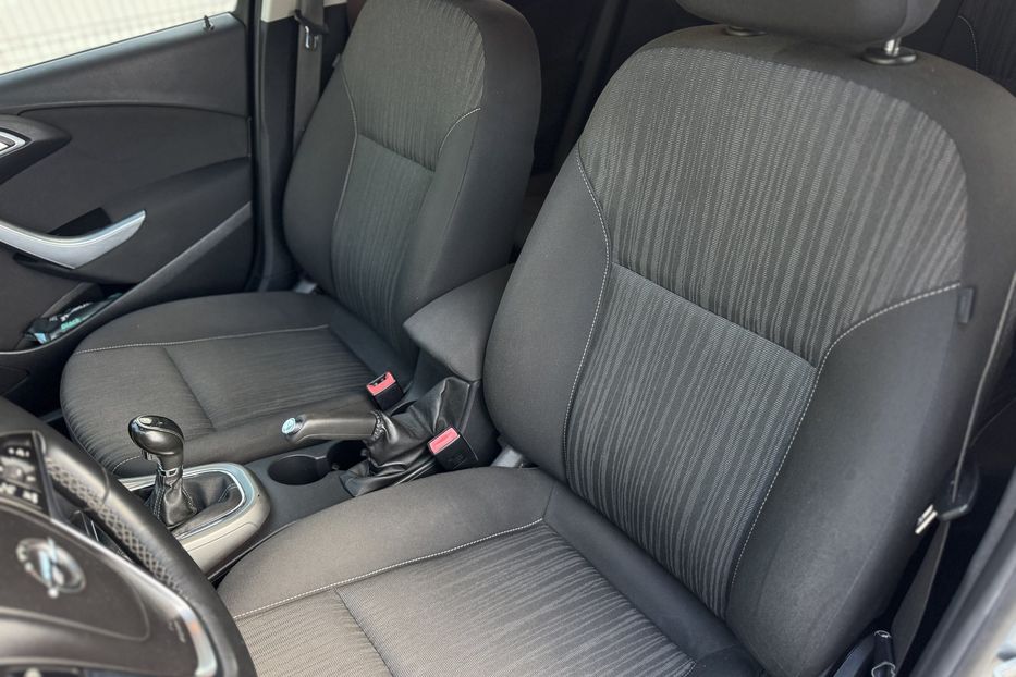 Продам Opel Astra J COMIS  2012 года в г. Умань, Черкасская область