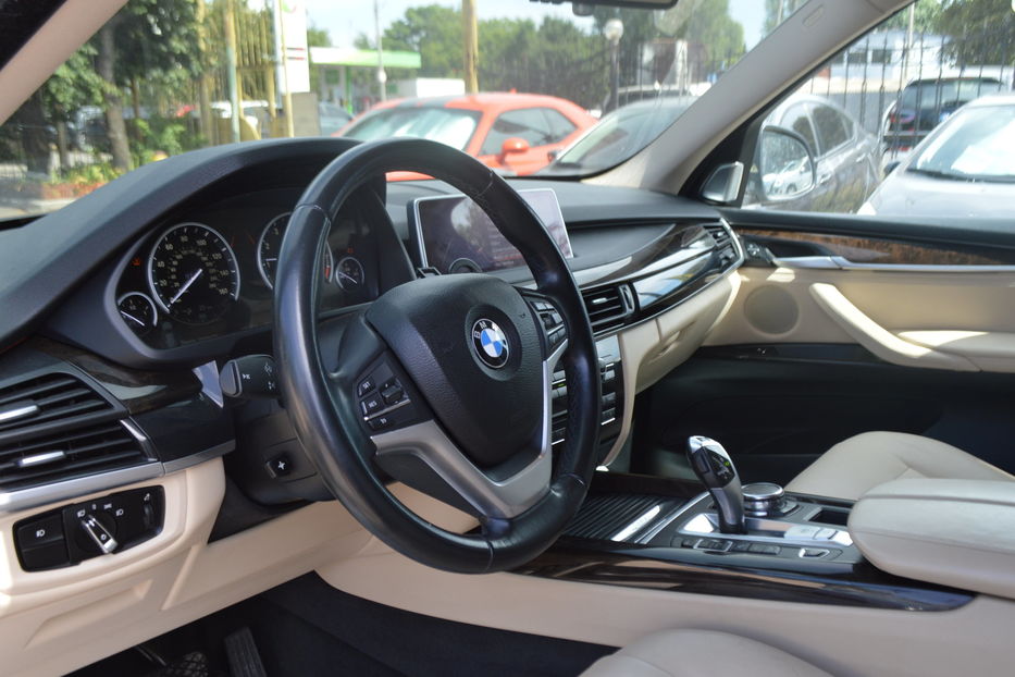 Продам BMW X5 4.0е Plug-in 2016 года в Одессе