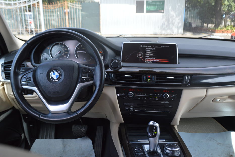 Продам BMW X5 4.0е Plug-in 2016 года в Одессе