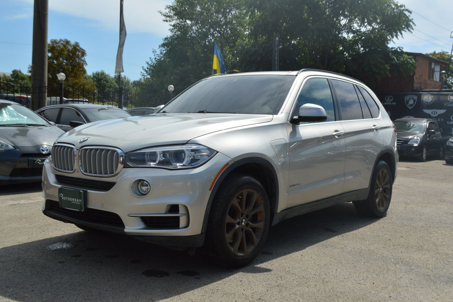 Продам BMW X5 4.0е Plug-in 2016 года в Одессе