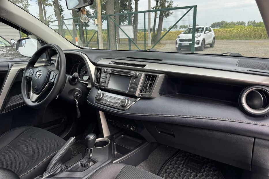 Продам Toyota Rav 4 COMIS  2013 года в г. Умань, Черкасская область
