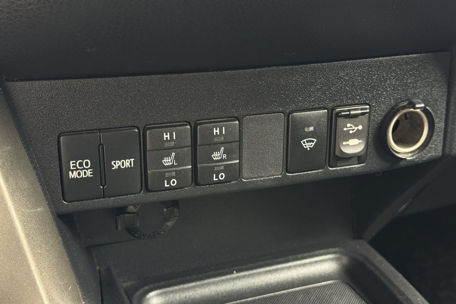 Продам Toyota Rav 4 COMIS  2013 года в г. Умань, Черкасская область