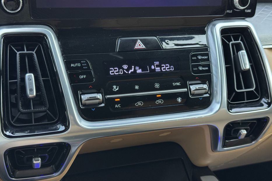 Продам Kia Sorento COMIS  2020 года в г. Умань, Черкасская область