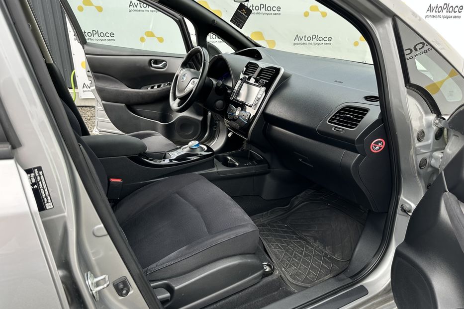 Продам Nissan Leaf 30 квт 2017 года в Луцке