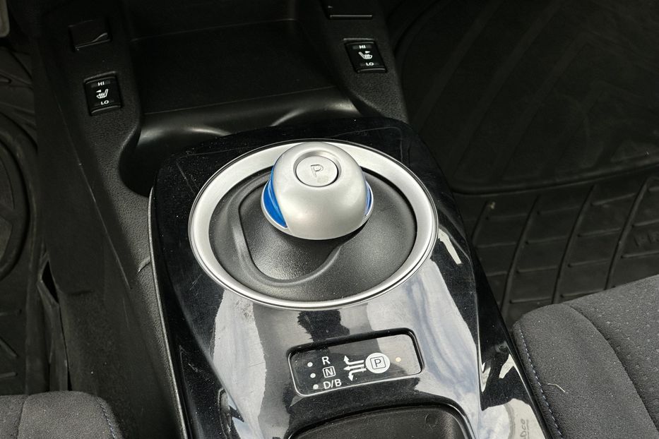 Продам Nissan Leaf 30 квт 2017 года в Луцке
