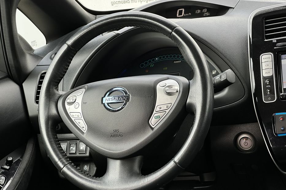 Продам Nissan Leaf 30 квт 2017 года в Луцке