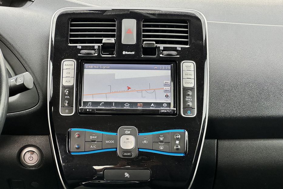 Продам Nissan Leaf 30 квт 2017 года в Луцке