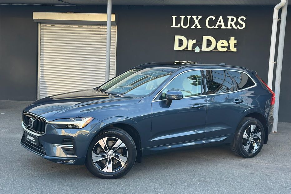 Продам Volvo XC60 B5 AWD 2022 года в Киеве