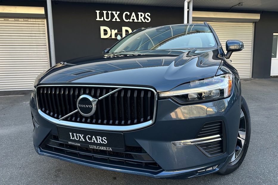 Продам Volvo XC60 B5 AWD 2022 года в Киеве