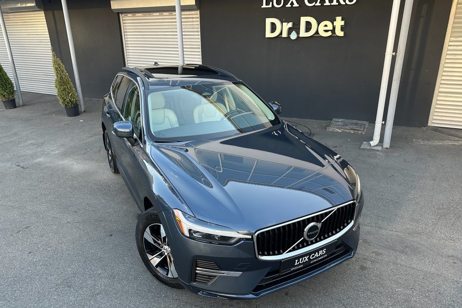 Продам Volvo XC60 B5 AWD 2022 года в Киеве
