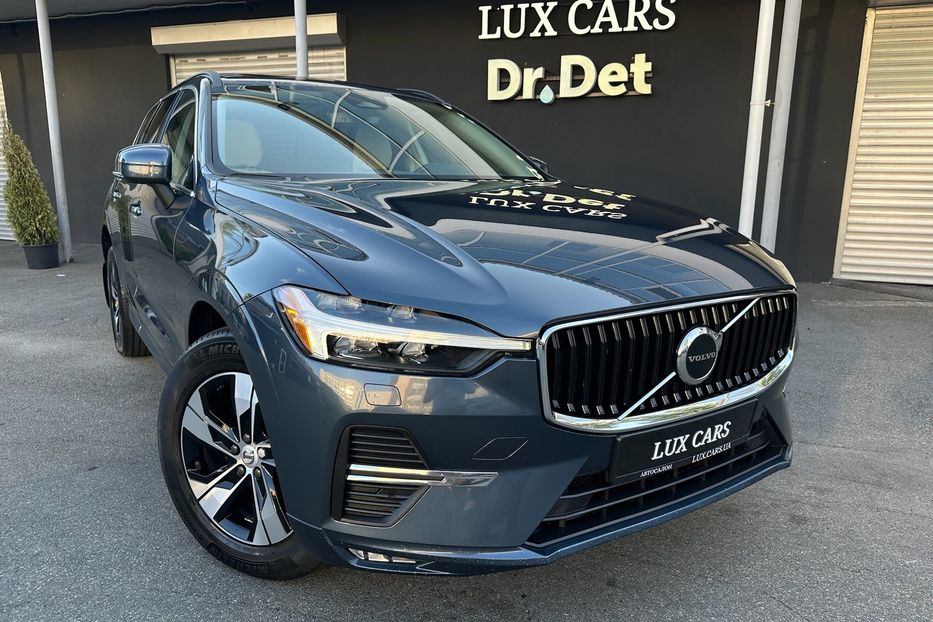 Продам Volvo XC60 B5 AWD 2022 года в Киеве