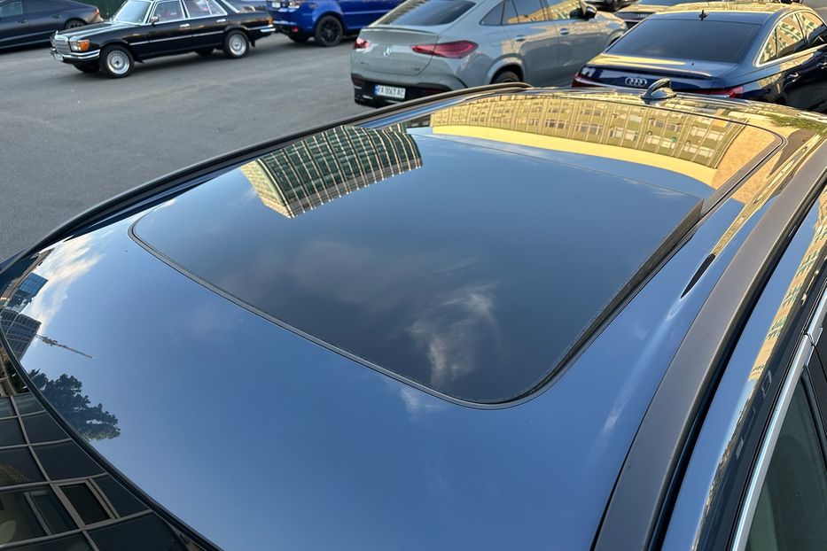 Продам Volvo XC60 B5 AWD 2022 года в Киеве