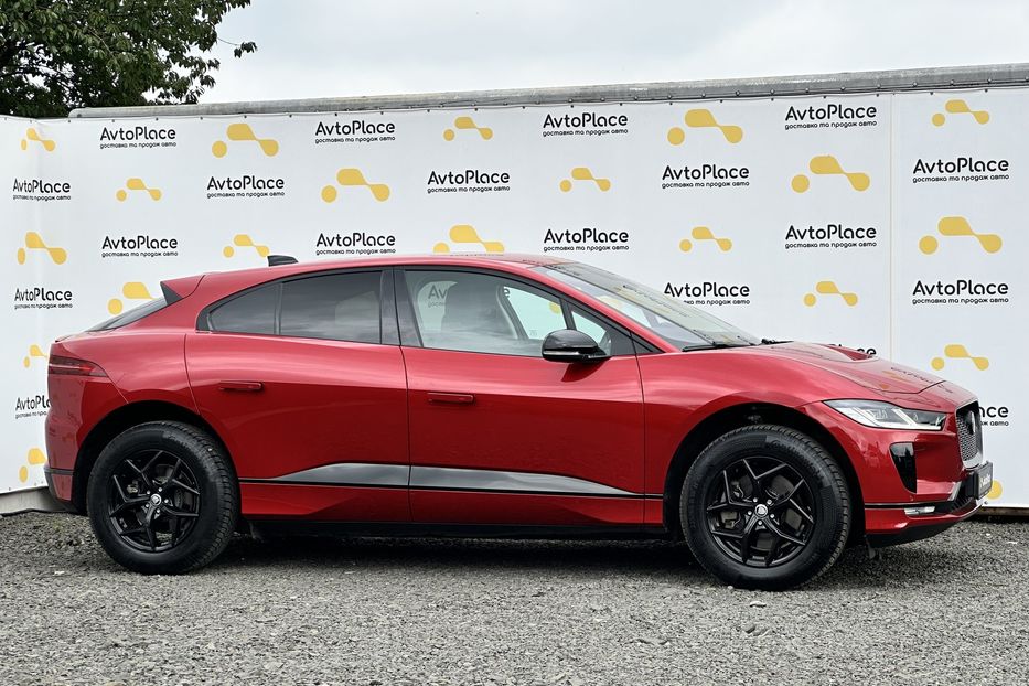 Продам Jaguar F-Pace 90 квт 2023 года в Луцке