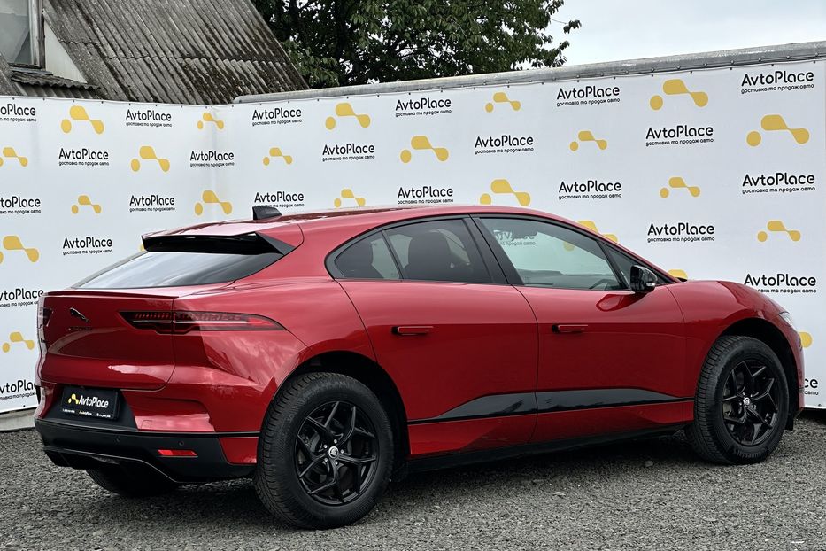 Продам Jaguar F-Pace 90 квт 2023 года в Луцке