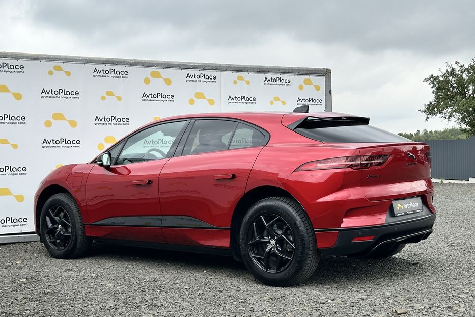 Продам Jaguar F-Pace 90 квт 2023 года в Луцке
