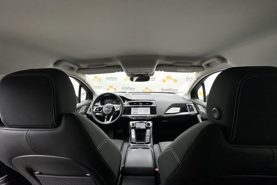 Продам Jaguar F-Pace 90 квт 2023 года в Луцке