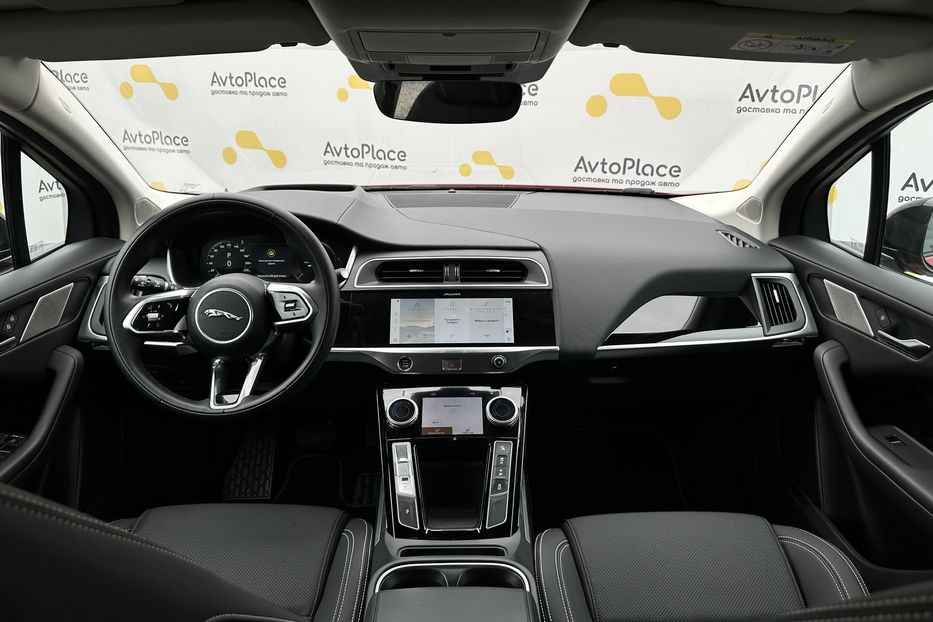 Продам Jaguar F-Pace 90 квт 2023 года в Луцке