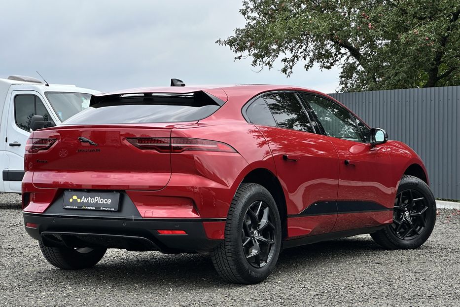 Продам Jaguar F-Pace 90 квт 2023 года в Луцке