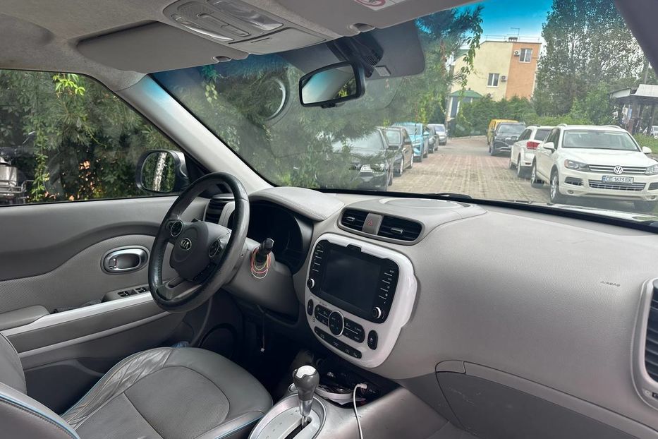 Продам Kia Soul EV 40KW 2015 года в Черновцах