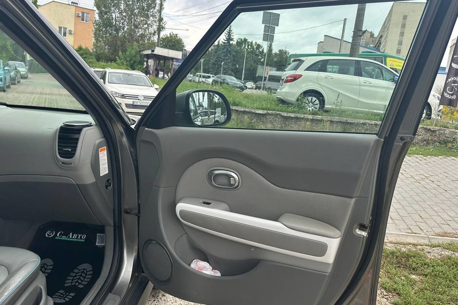 Продам Kia Soul EV 40KW 2015 года в Черновцах