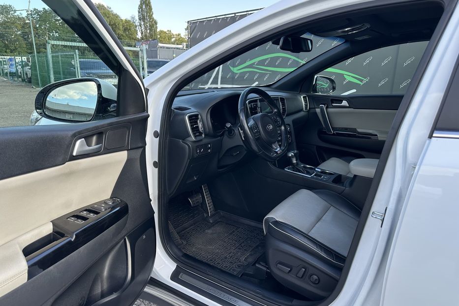 Продам Kia Sportage GT Line  2017 года в Киеве