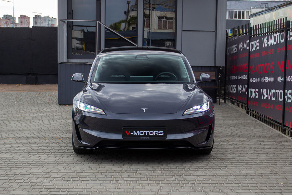 Продам Tesla Model 3 Performance 2024 года в Киеве