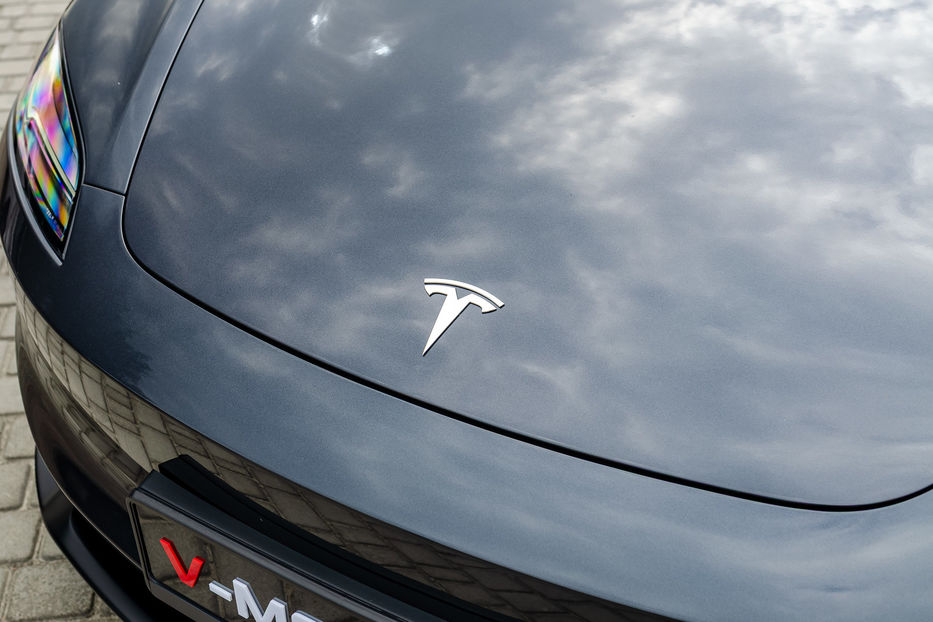 Продам Tesla Model 3 Performance 2024 года в Киеве