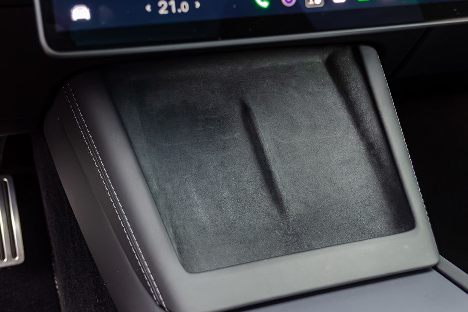 Продам Tesla Model 3 Performance 2024 года в Киеве