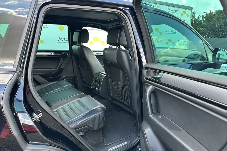 Продам Volkswagen Touareg R-Line 2012 года в Луцке