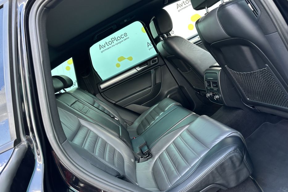 Продам Volkswagen Touareg R-Line 2012 года в Луцке