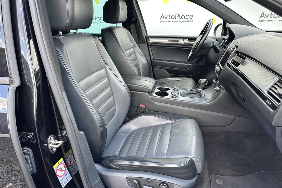 Продам Volkswagen Touareg R-Line 2012 года в Луцке