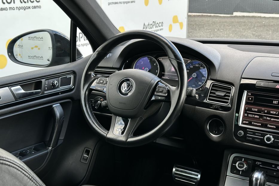 Продам Volkswagen Touareg R-Line 2012 года в Луцке
