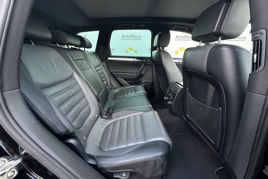 Продам Volkswagen Touareg R-Line 2012 года в Луцке