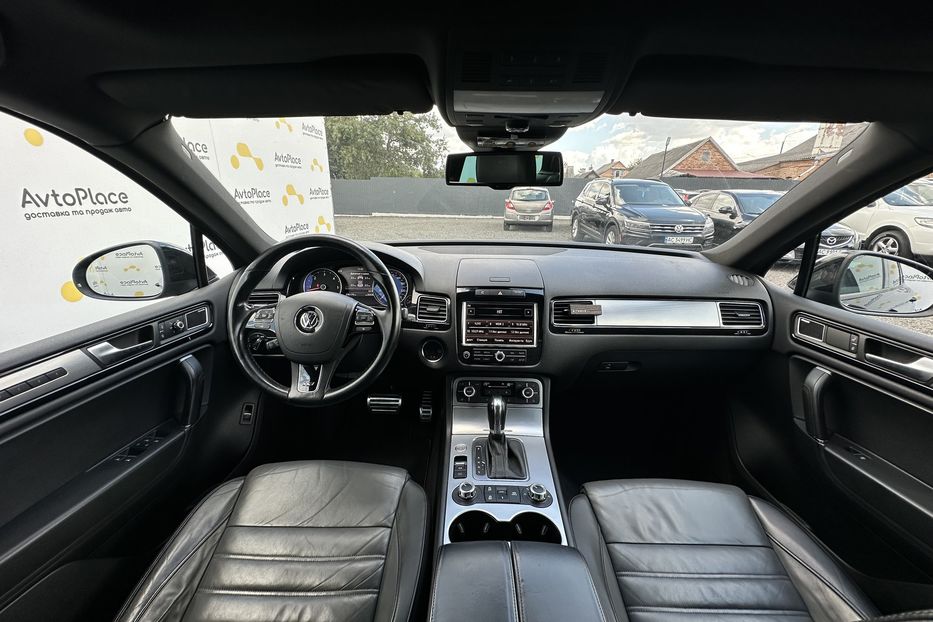 Продам Volkswagen Touareg R-Line 2012 года в Луцке