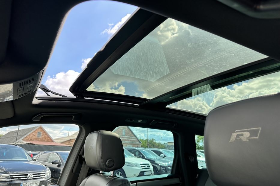 Продам Volkswagen Touareg R-Line 2012 года в Луцке