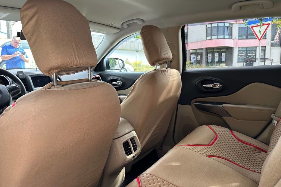 Продам Jeep Cherokee 2018 года в Черновцах