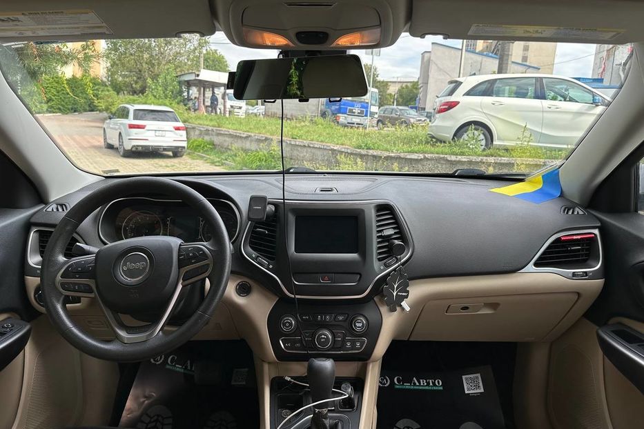 Продам Jeep Cherokee 2018 года в Черновцах